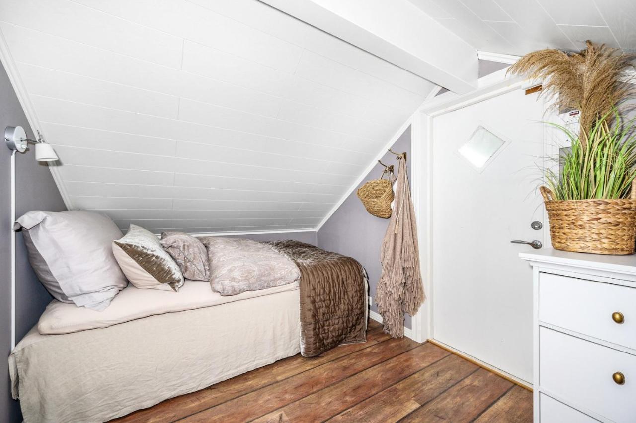 Luxurious Boathouse With Private Dock In The Best Location In Arendal Exterior photo
